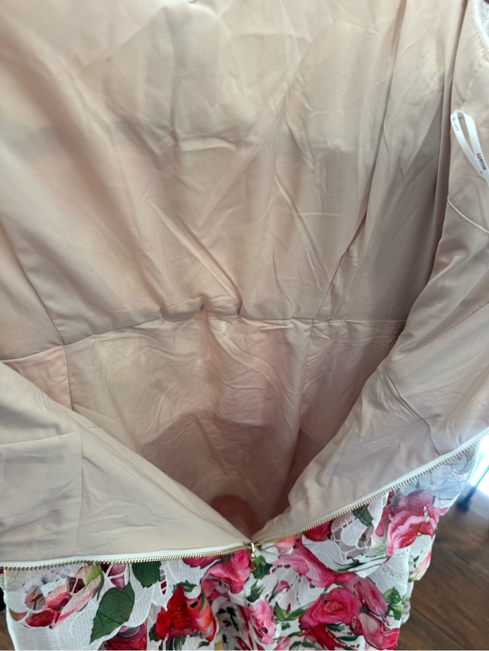 Elliatt Roselle Frill White Floral Midi Dress - Picture 10 of 13
